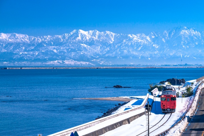 เที่ยว Toyama เมืองธรรมชาติ สนุกครบรส เที่ยวหิมะ พร้อมอาหารทะเลเลิศรส
