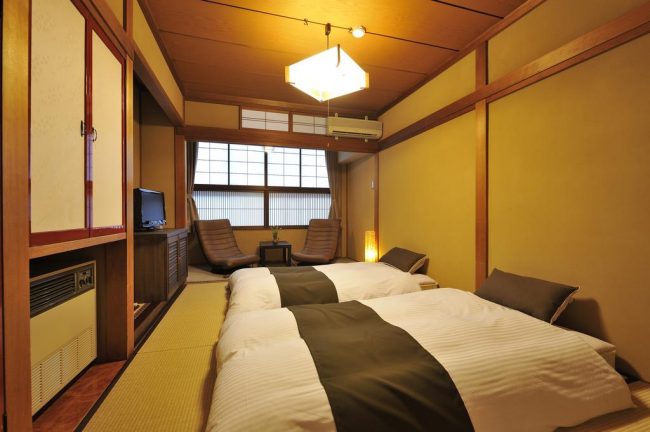 ที่พักญี่ปุ่นราคาถูก เดินทางคนเดียวงบน้อยดูเลย - Chill Chill Japan