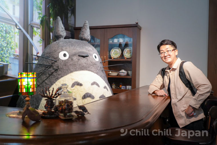 Taking Picture with Big Totoro