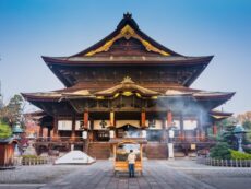 เที่ยววัด Zenkoji วัดเก่าสุดคลาสสิค แห่ง Nagano