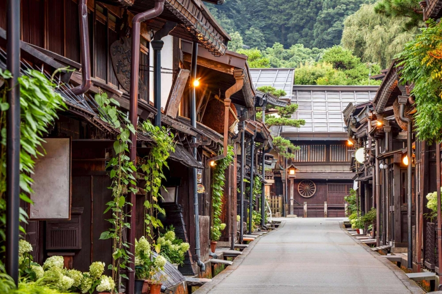 ย้อนยุคในย่านโบราณ Sanmachi Suji เมืองเล็กแต่เสน่ห์ล้น - Chill Chill Japan
